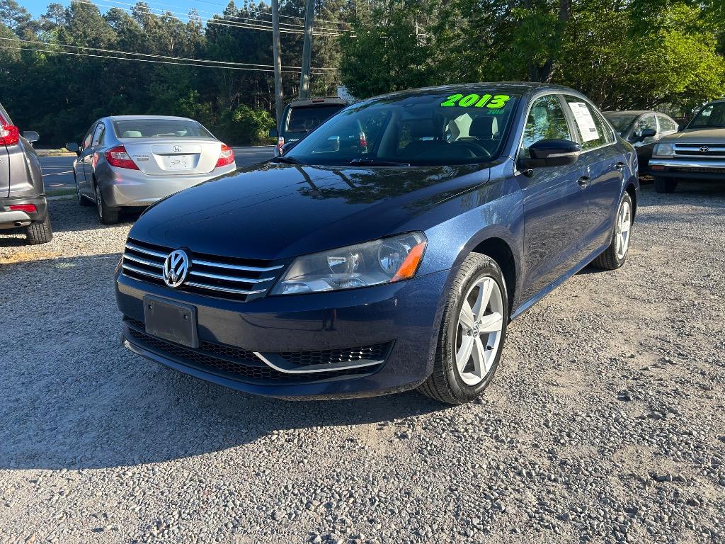 2013 Volkswagen Passat 2.5L SE Auto PZEV's photo